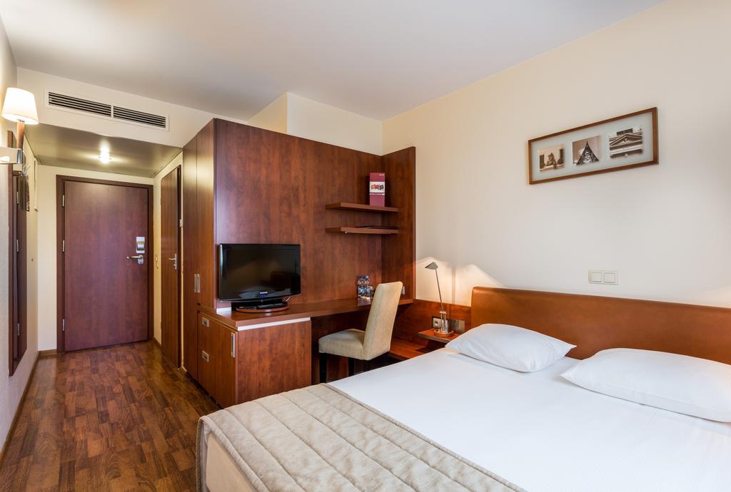 Qubus Hotel Hlivice Exteriér fotografie