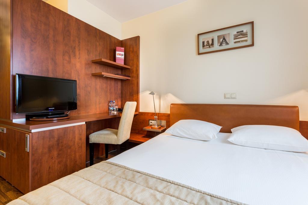 Qubus Hotel Hlivice Exteriér fotografie